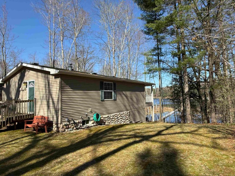 N8825 County G Rd, Gresham, WI 54128