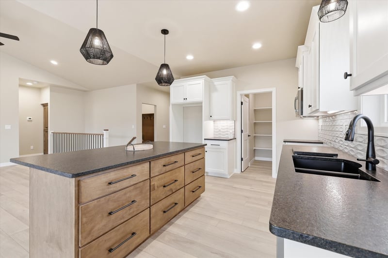 1280 Autumn Field Ln, De Pere, WI 54115