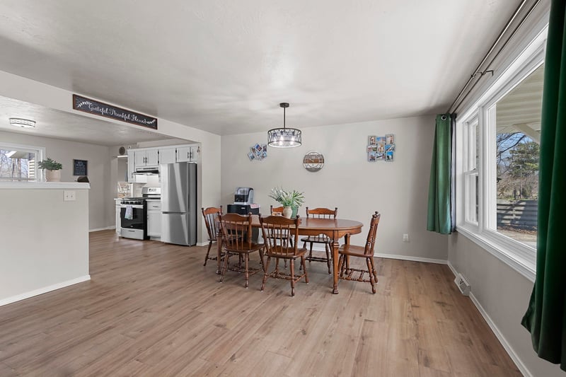 3175 Birch Rd, Suamico, WI 54172