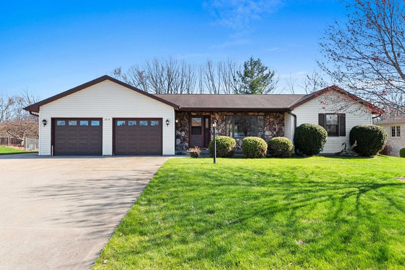 2234 Jen Rae Rd, Green Bay, WI 54311-6375