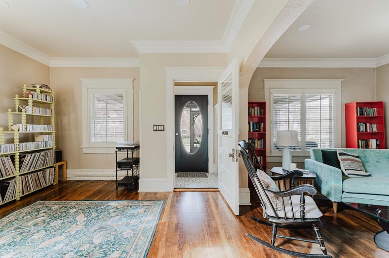 1021 Washington Ave, Oshkosh, WI 54901-5353