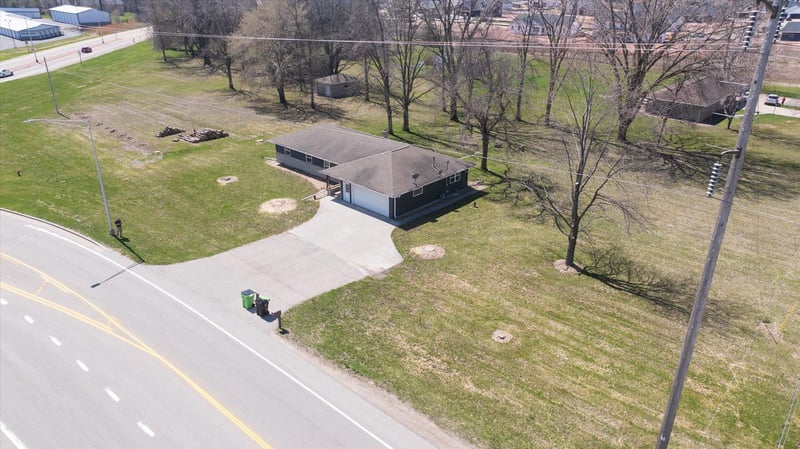 N8893 County N, Menasha, WI 54952-9679