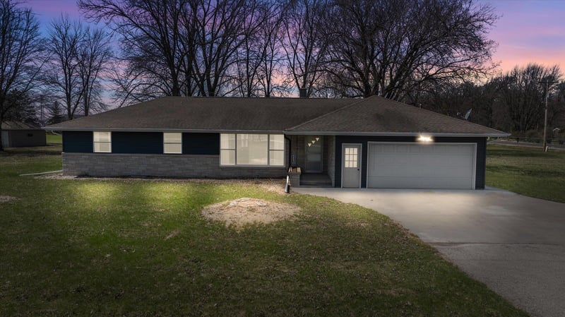 N8893 County N, Menasha, WI 54952-9679