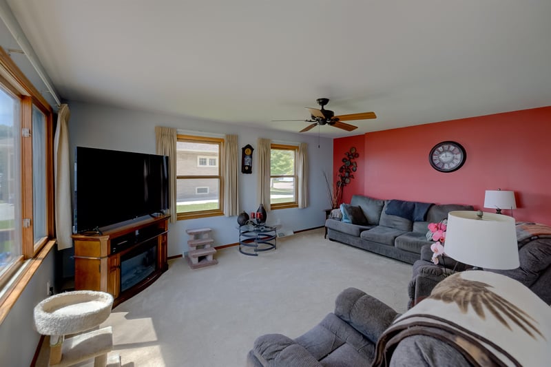 28 Lake St, Oshkosh, WI 54901-5441