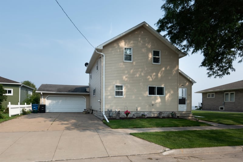 28 Lake St, Oshkosh, WI 54901-5441