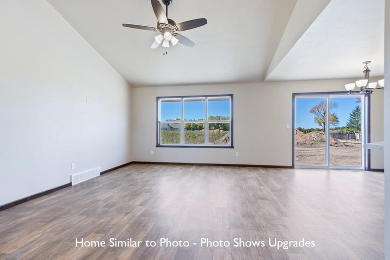 1743 Betty Jean Ln, Green Bay, WI 54313