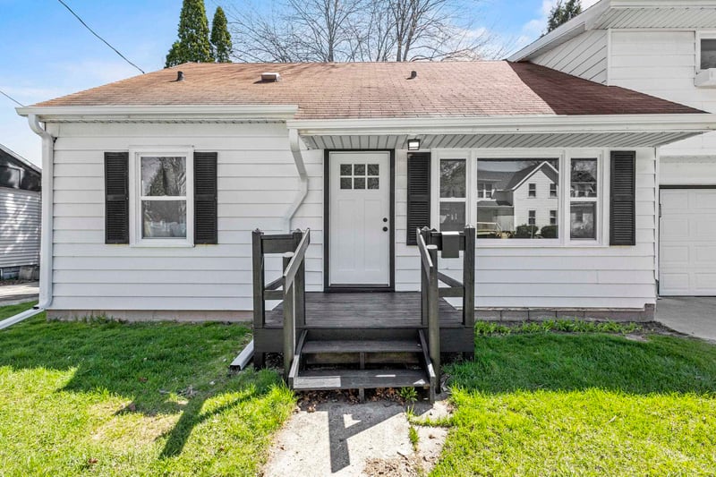 1106 Drew St, Appleton, WI 54911