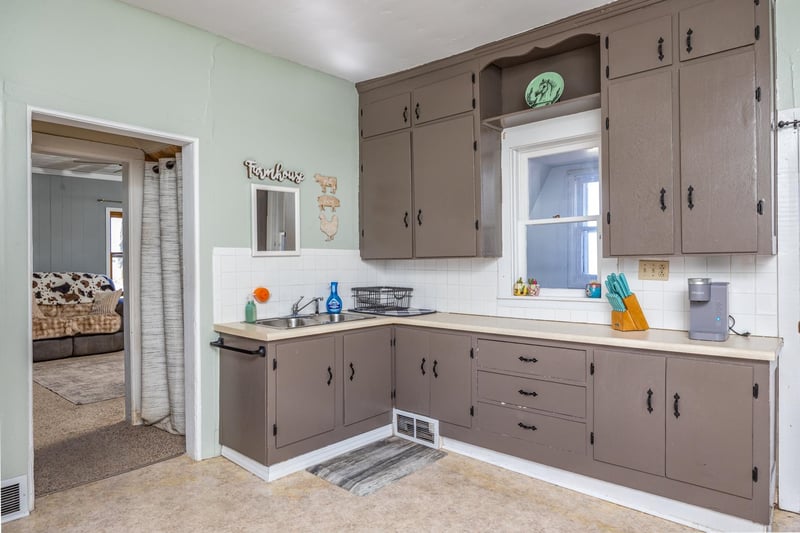N3295 Weyers Rd, Kaukauna, WI 54130