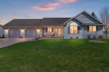 2776 Steamboat Springs Rn, Green Bay, WI 54313