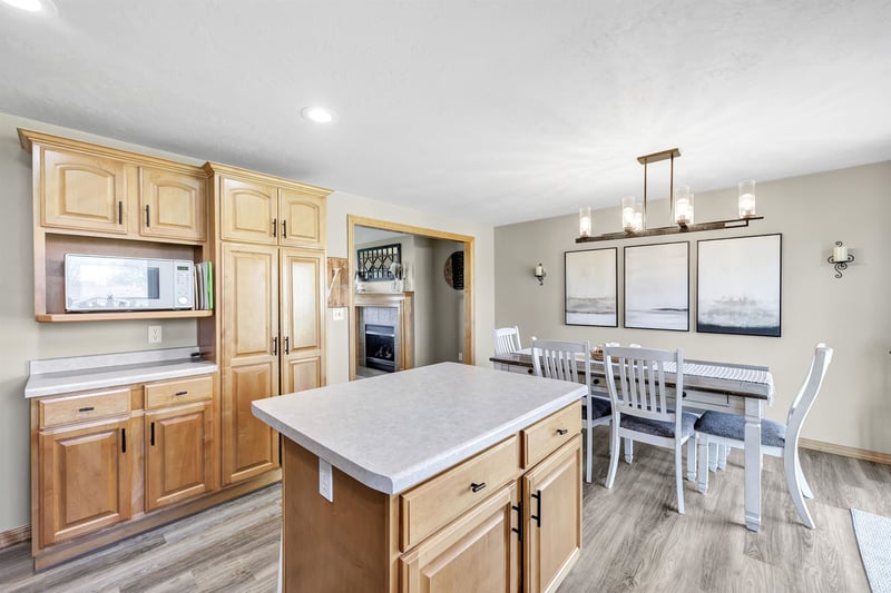 2159 Verlin Rd, Green Bay, WI 54311