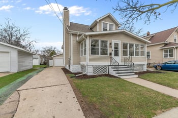 438 Baird St, Green Bay, WI 54301