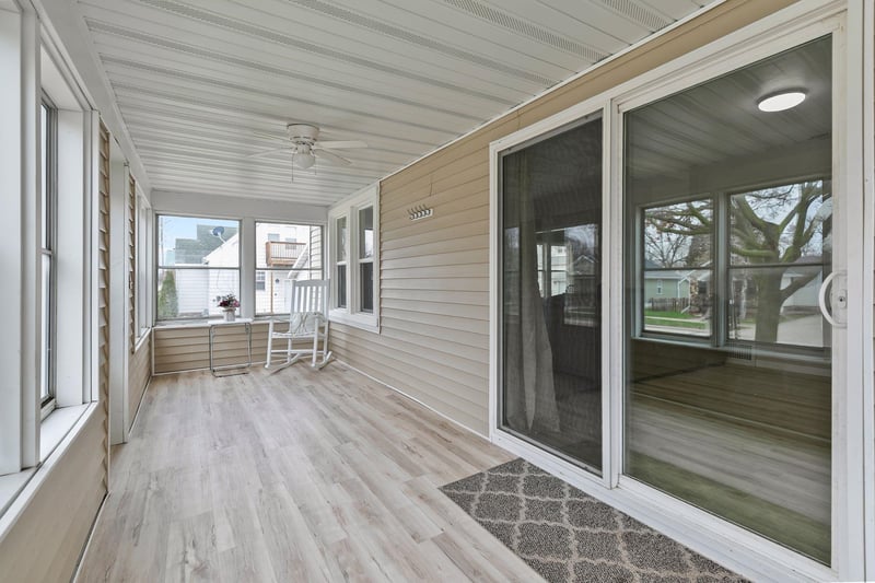 438 Baird St, Green Bay, WI 54301