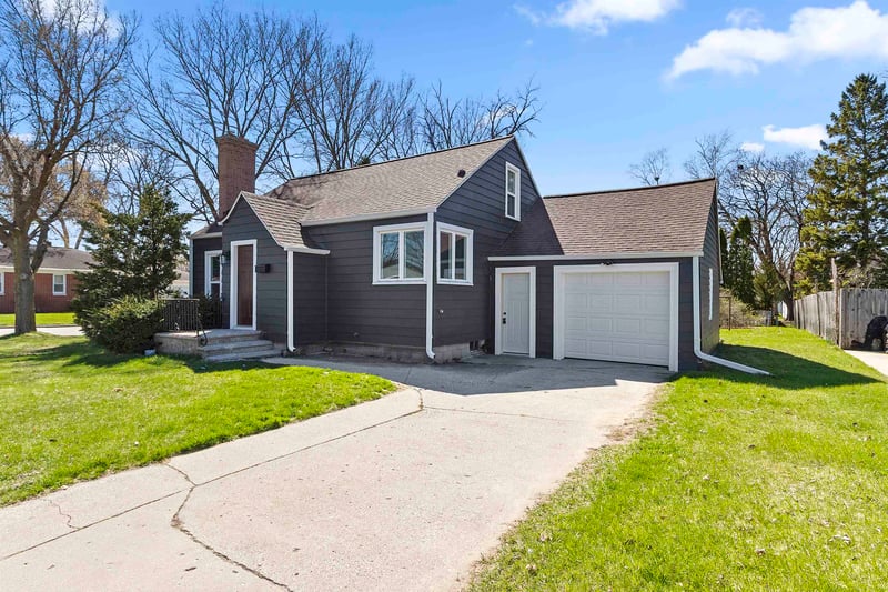 162 Bader St, Green Bay, WI 54302