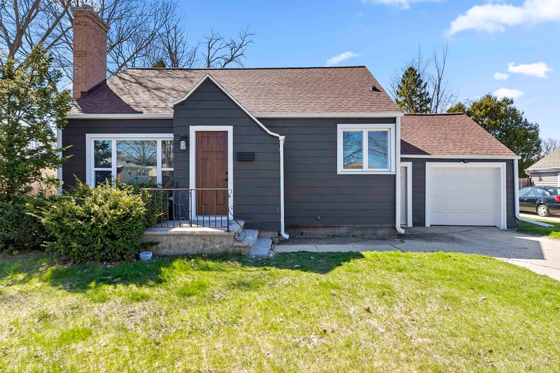 162 Bader St, Green Bay, WI 54302