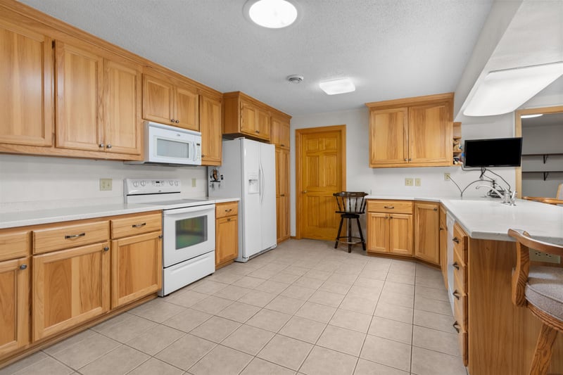 10 Kurt Ave, Appleton, WI 54913