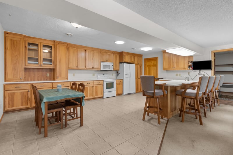 10 Kurt Ave, Appleton, WI 54913