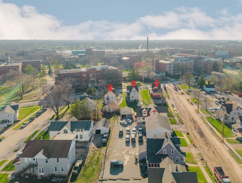 846 Elmwood Ave, Oshkosh, WI 54901-3535