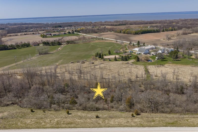 Fischer Rd #1, Green Bay, WI 54311