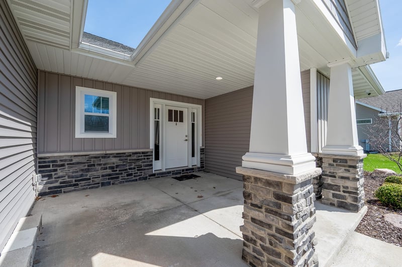 2517 Remington Rd, Green Bay, WI 54302