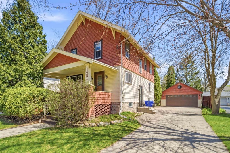 1404 Superior St, Appleton, WI 54911