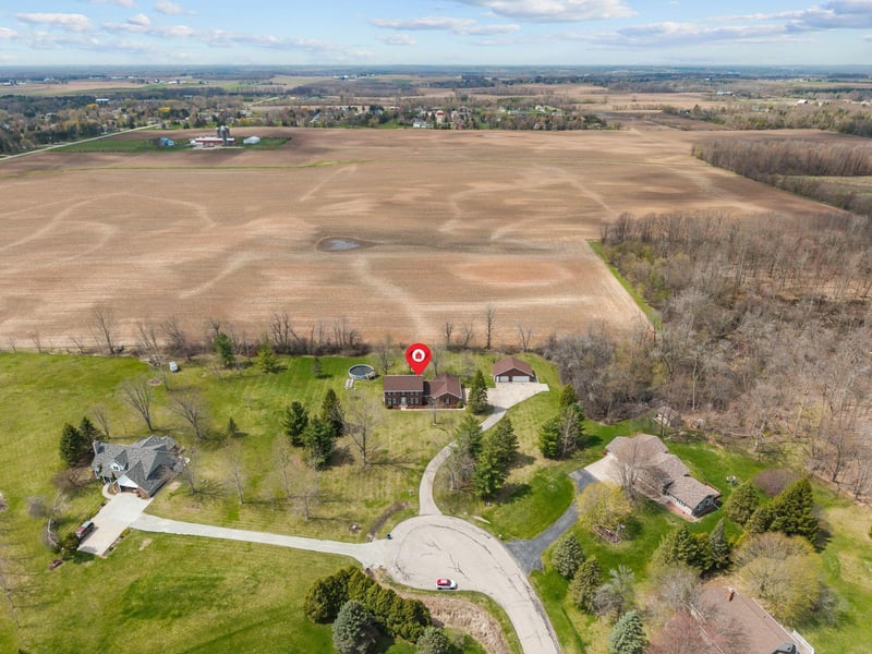 W7378 Trillium Ct, Greenville, WI 54942