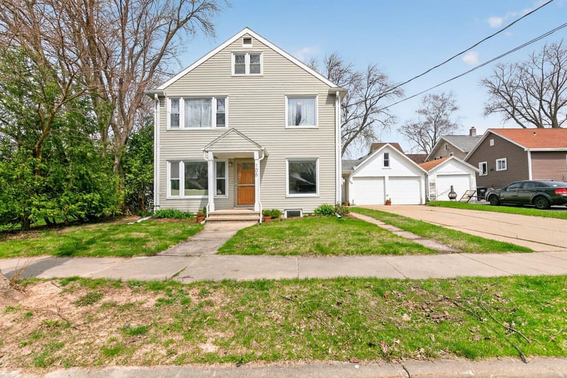 106 Parkway Blvd, Appleton, WI 54911