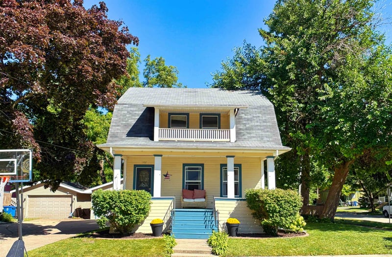 1102 Mt Vernon St, Oshkosh, WI 54901-3858