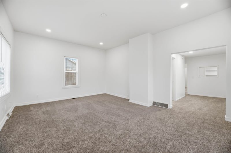 206 Wright Ave, Neenah, WI 54956