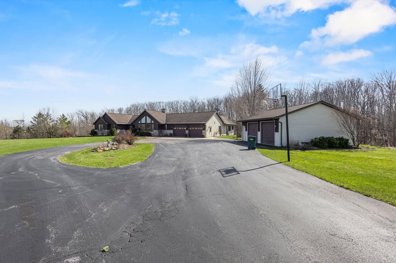 4946 Denmark Rd, Denmark, WI 54208