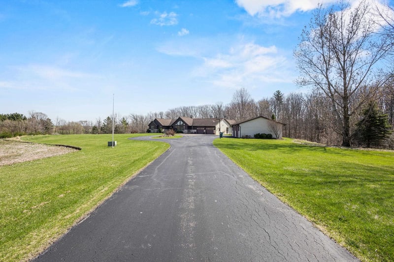 4946 Denmark Rd, Denmark, WI 54208