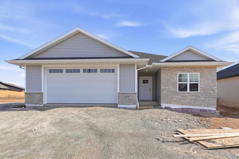 1272 Autumn Field Ln, De Pere, WI 54115