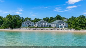 2614 Lake St, Algoma, WI 54201