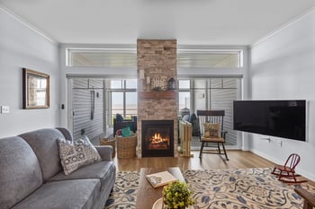2614 Lake St, Algoma, WI 54201