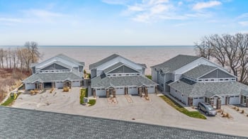 2614 Lake St, Algoma, WI 54201