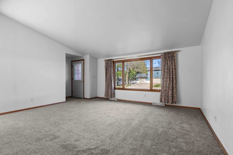1355 Zingler Ave, Shawano, WI 54166