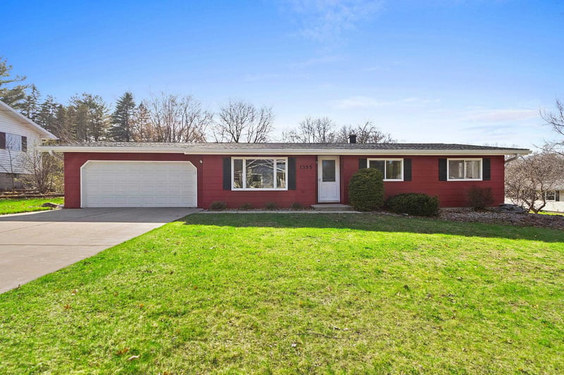 1355 Zingler Ave, Shawano, WI 54166
