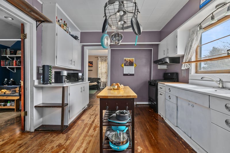 1401 Walnut St, Oshkosh, WI 54901