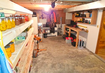1225 Delray Dr, Green Bay, WI 54304-1446