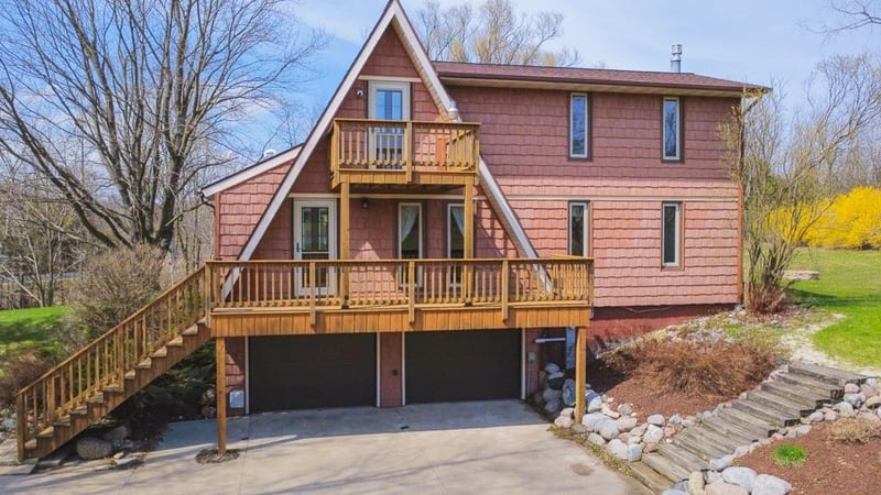 6489 Rosecrans Rd, Denmark, WI 54208