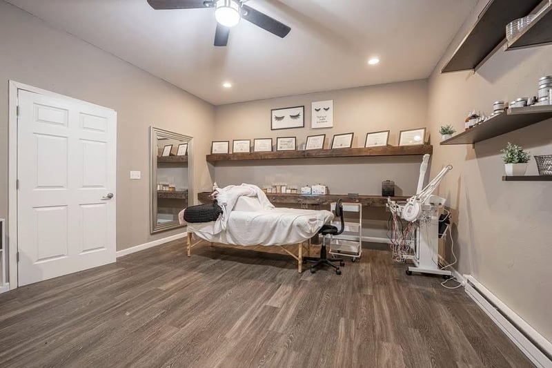 708 Oregon St, Oshkosh, WI 54901