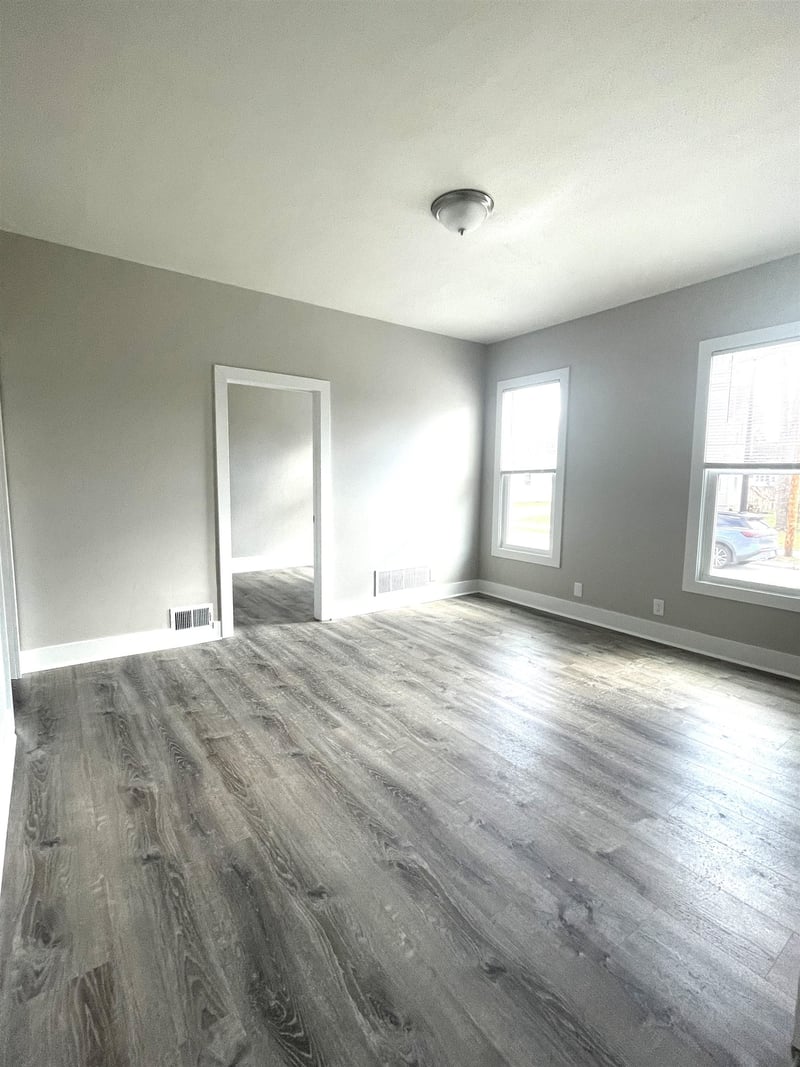 619 Grand St, Oshkosh, WI 54901