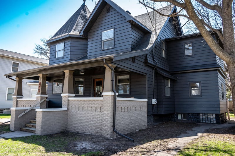 329 Taylor St, Kaukauna, WI 54130