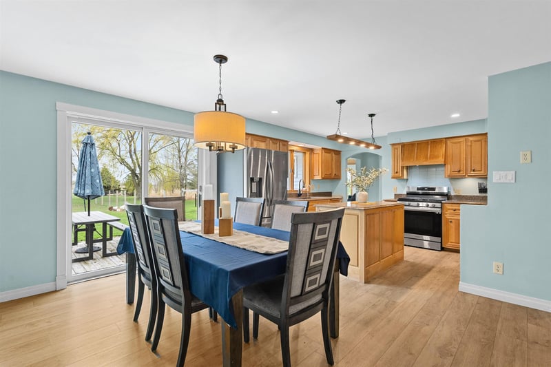 3415 Fairview Rd, Neenah, WI 54956
