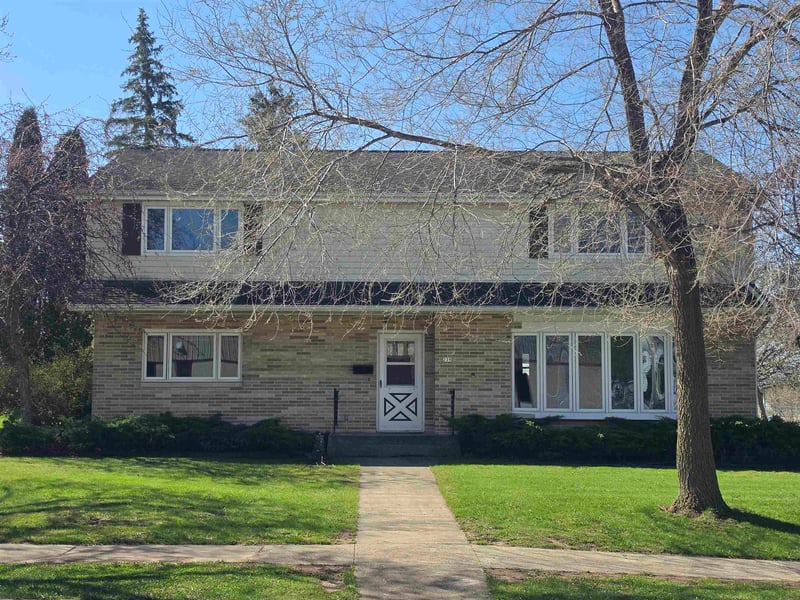 239 Water St, Brillion, WI 54110