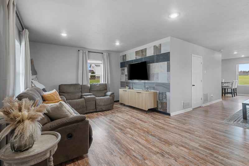 5774 Sth 29 , Denmark, WI 54208