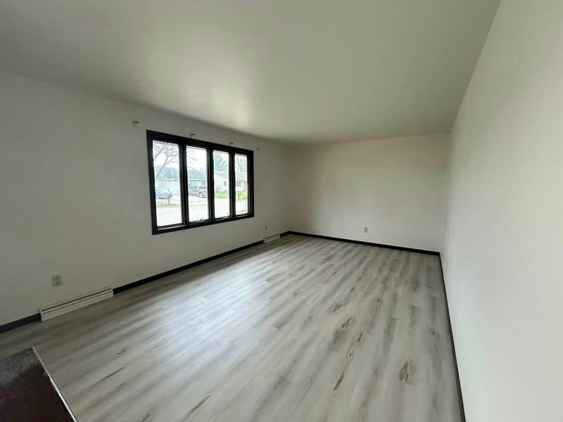 1220 Roeland Ave, Appleton, WI 54915