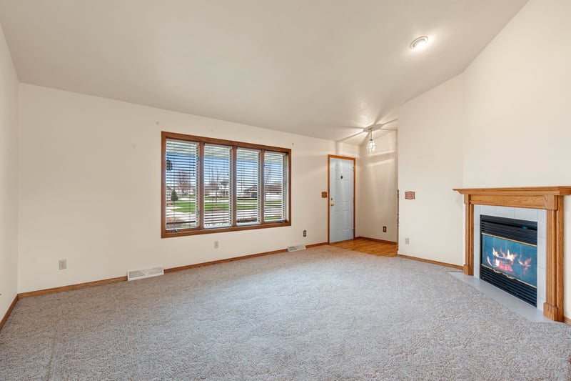 2682 Altair St, Green Bay, WI 54311-8220