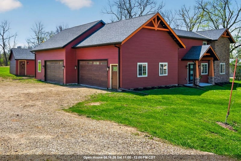 8783 County Rd K, Eureka, WI 54963