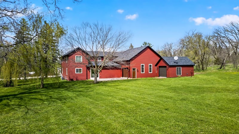 8783 County Rd K, Eureka, WI 54963