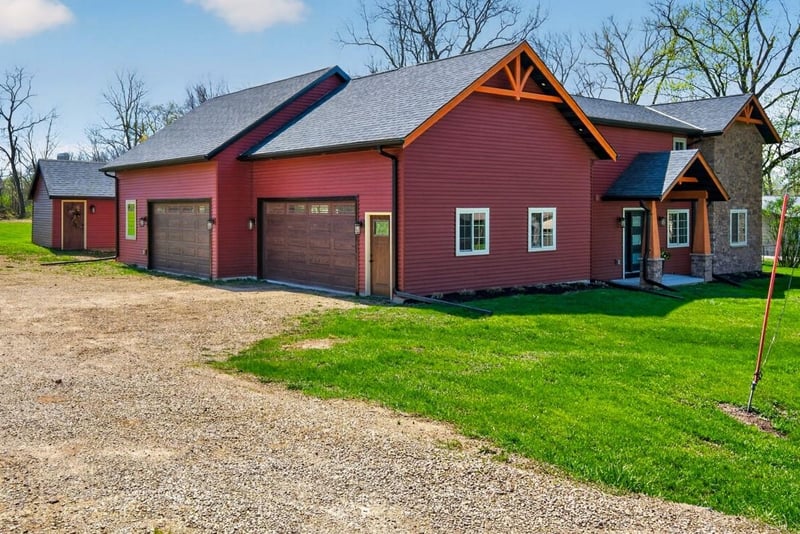 8783 County Rd K, Omro, WI 54963